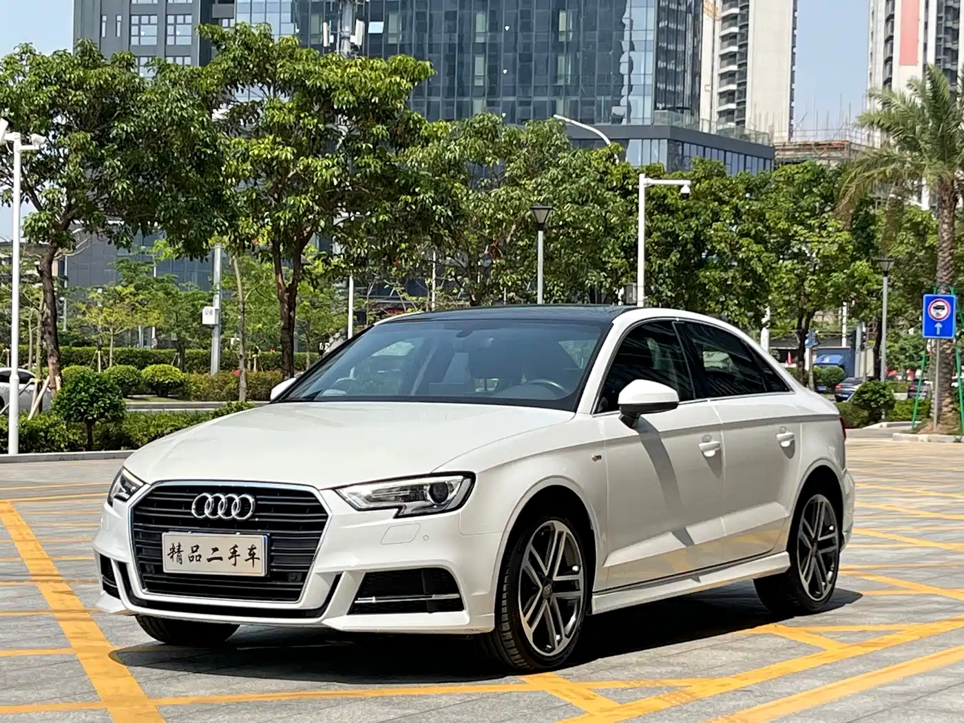 Audi A3 2018 30th Anniversary Limousine 35 TFSI Fashion