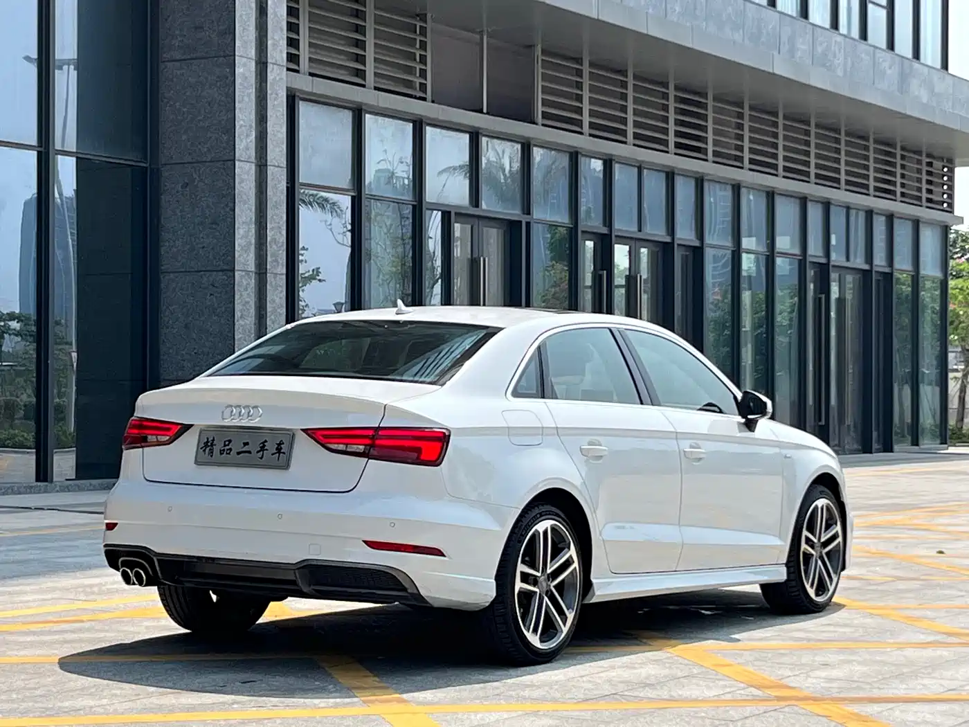 Audi A3 2018 30th Anniversary Limousine 35 TFSI Fashion фото 6