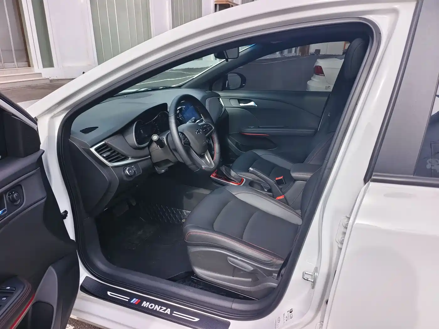 Chevrolet Monza 2022 Mild Hybrid RS 330T Automatic Comfort Edition фото 5
