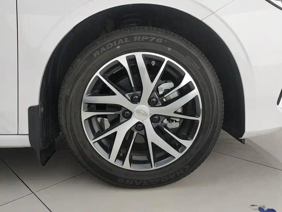 Geely Emgrand, миниатюра 6