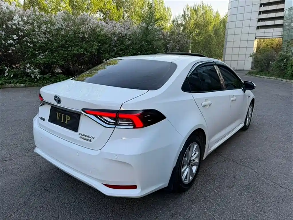 Toyota Corolla 2023 1.8L Smart Hybrid Dual Engine Pioneer Edition фото 4