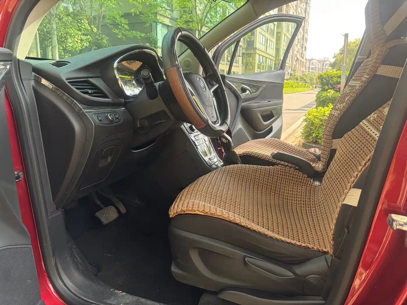 Buick Encore 2016 18T Automatic 2WD Urban Leading фото 14