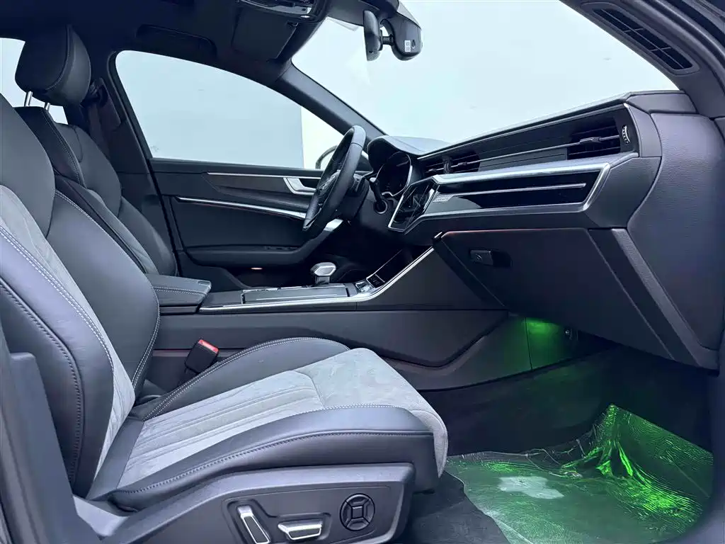 Audi A6L 2024 45 TFSI quattro Premium Dynamic фото 20