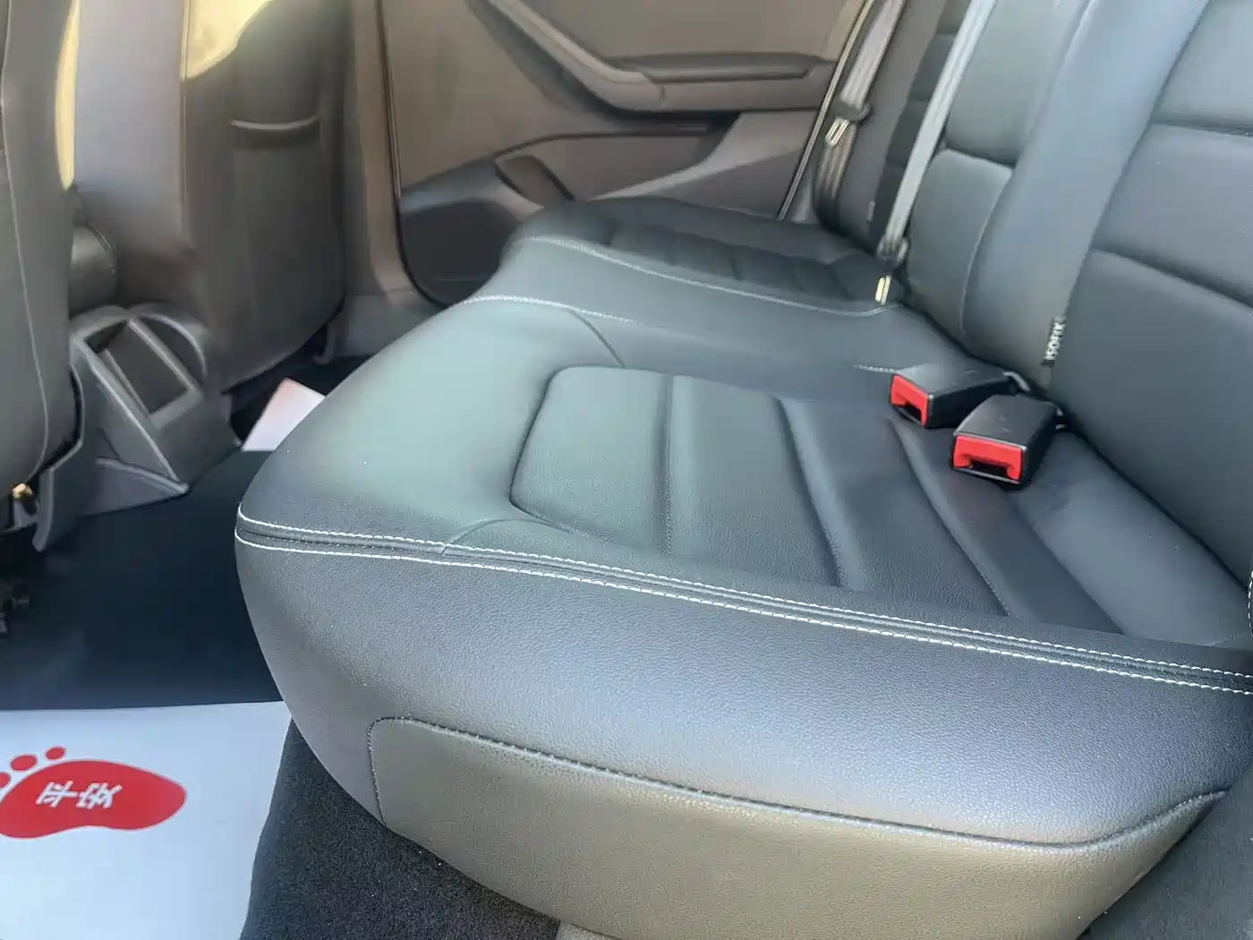 Volkswagen Jetta 2015 1.6L Automatic Luxury фото 21