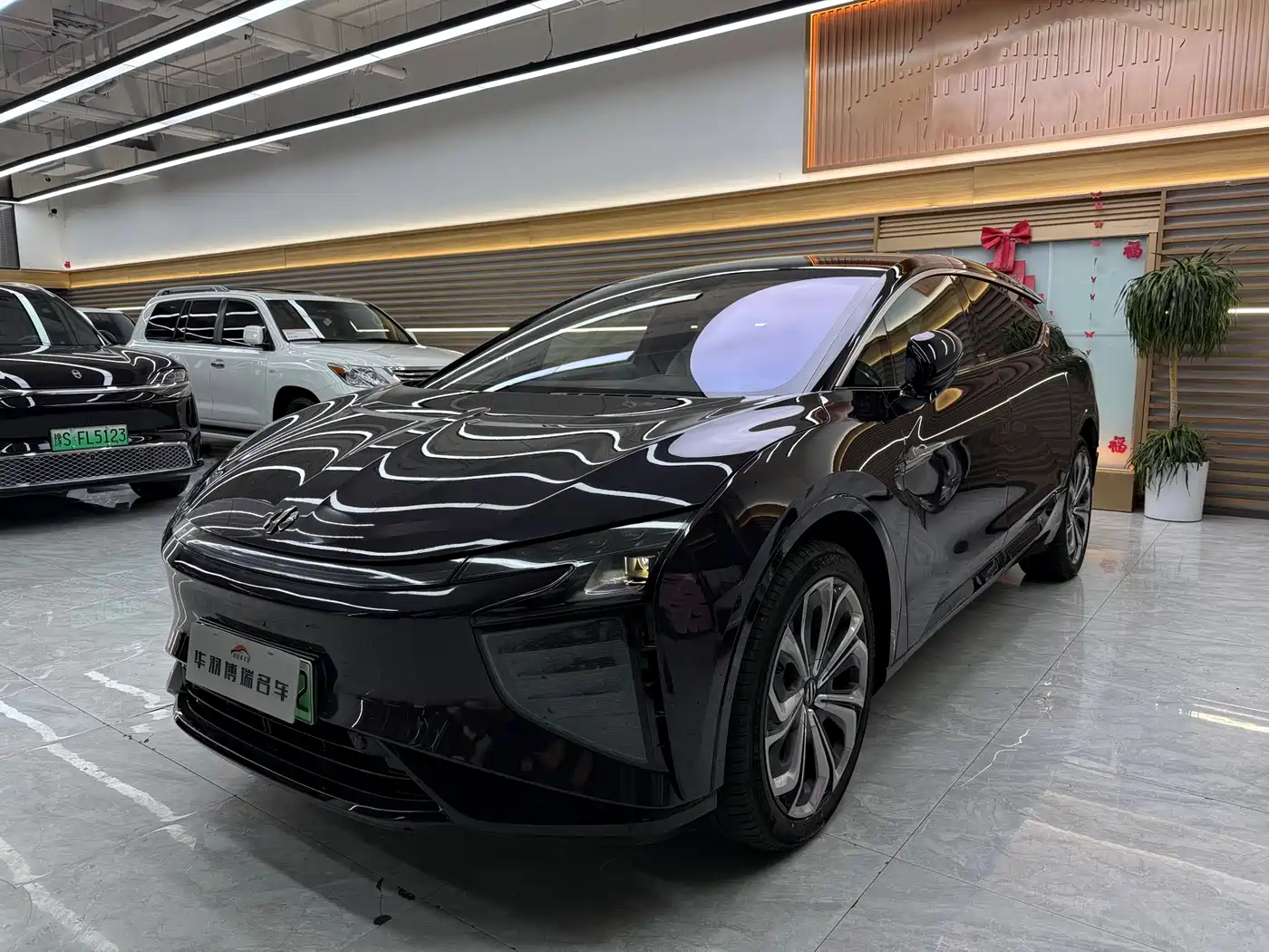 HiPhi HiPhi X 2021 Flagship Edition 6-Seater