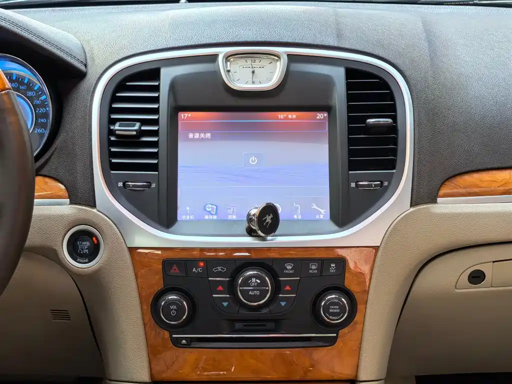 Chrysler 300C (Import) 2014 2013 3.6L Premium Edition