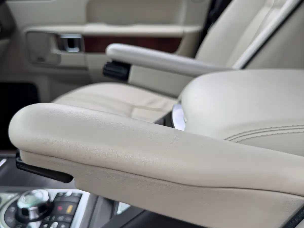 Land Rover Range Rover 2012 5.0 SC V8 фото 6