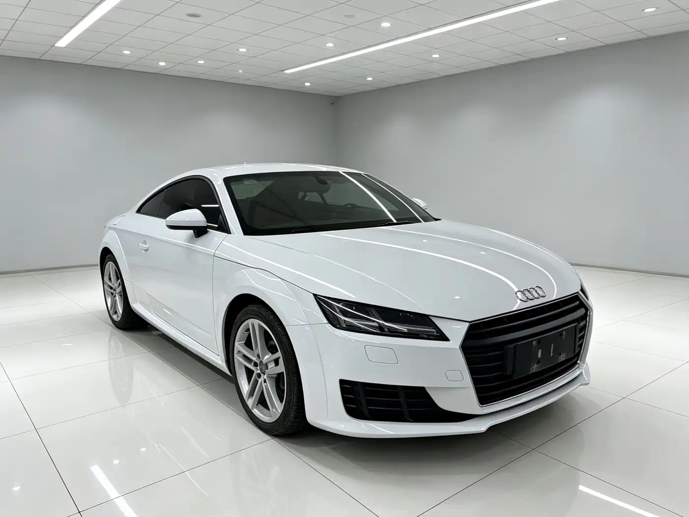 Audi TT 2015 TT Coupe 45 TFSI фото 2