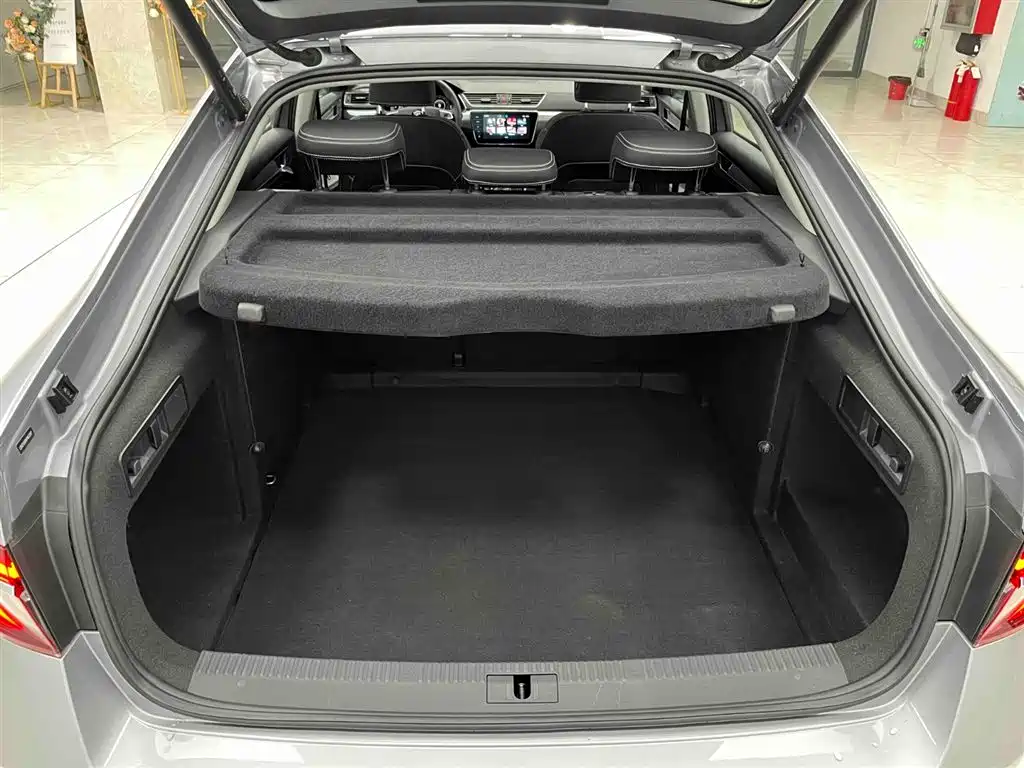Škoda Superb 2023 Facelift TSI280 DSG Premium Edition фото 16