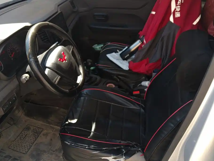 Wuling Motors Wuling Hongguang V 2025 2022 1.5L Power Take Edition Electric Power Steering LAR