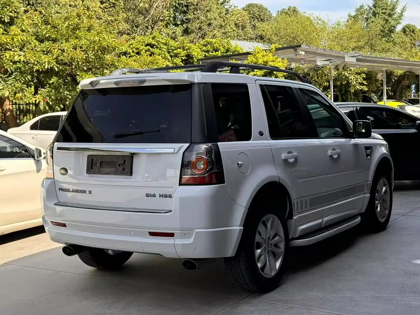 Land Rover Freelander 2 2014 2.0T Si4 HSE Gasoline Edition фото 5