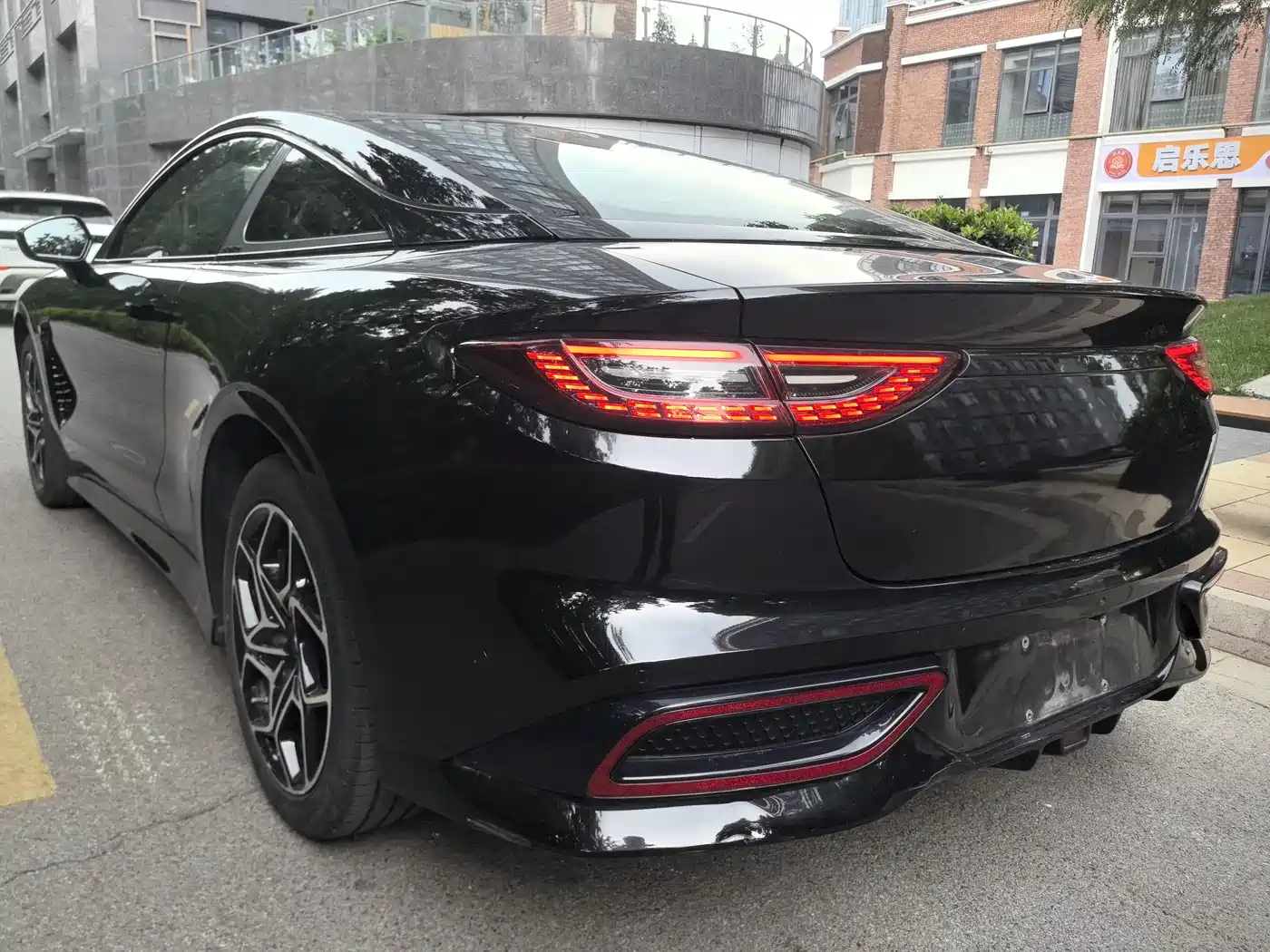 Nezha Auto Nezha GT 2023 Model 560 Lite фото 12