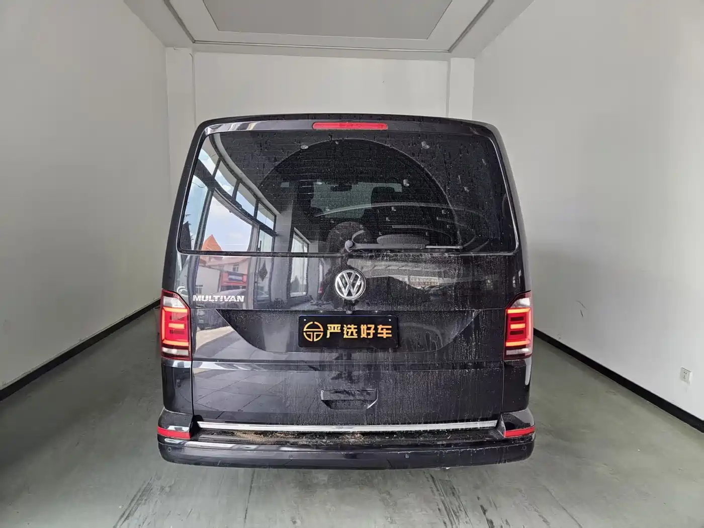 Volkswagen Multivan 2019 2.0TSI 2WD Luxury 7-seater фото 5
