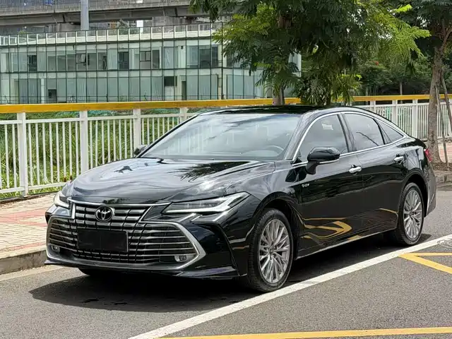 Toyota Avalon Гибрид, 2.0L, Люкс