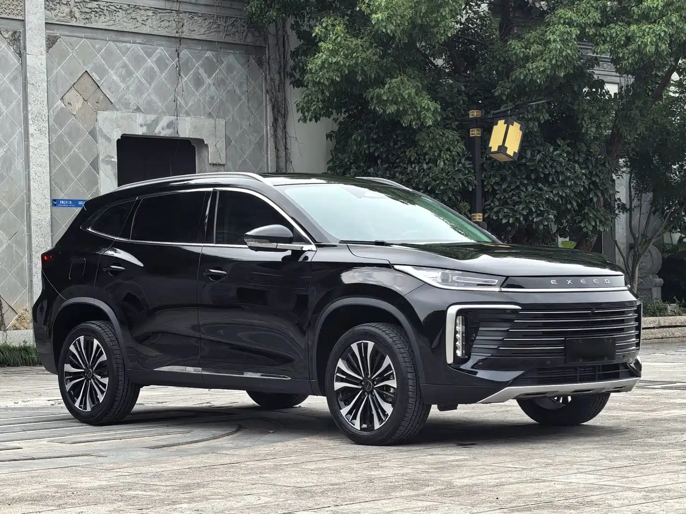 Exeed Lingyun 2024 2024 300T 2WD Starlight Edition