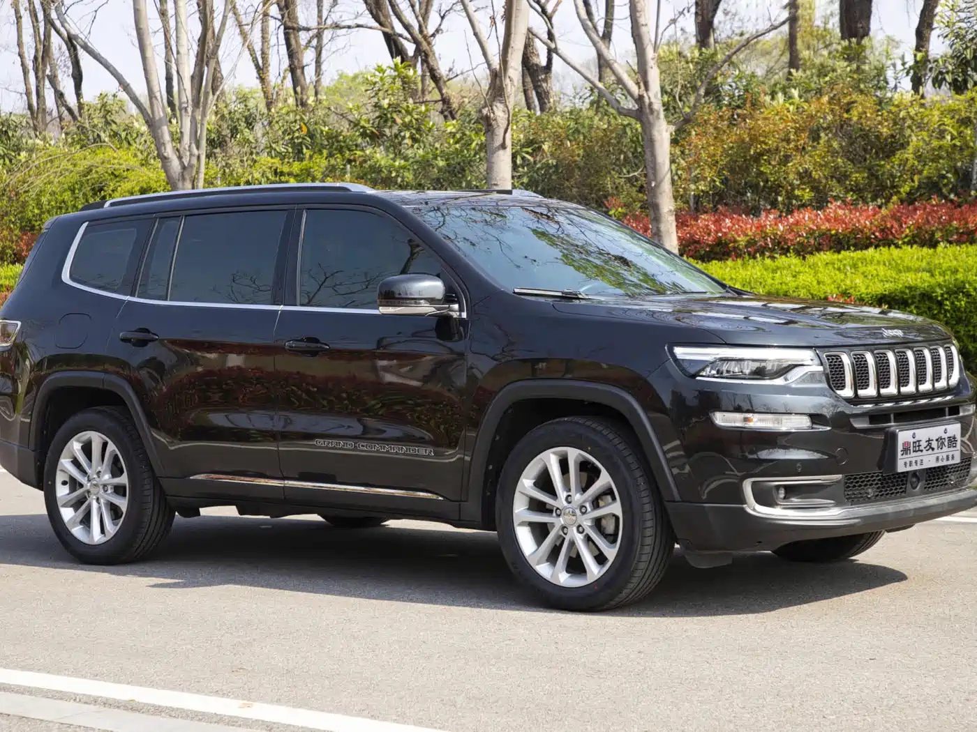 JEEP GRAND COMMANDER