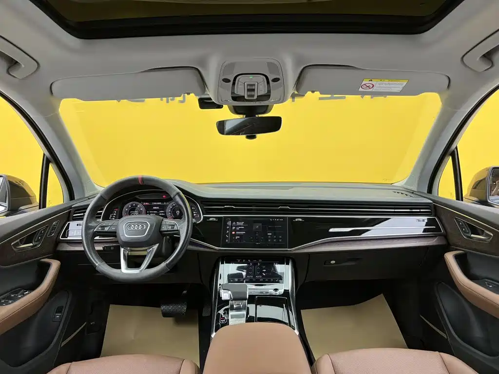 Photo 13 - Audi Q7