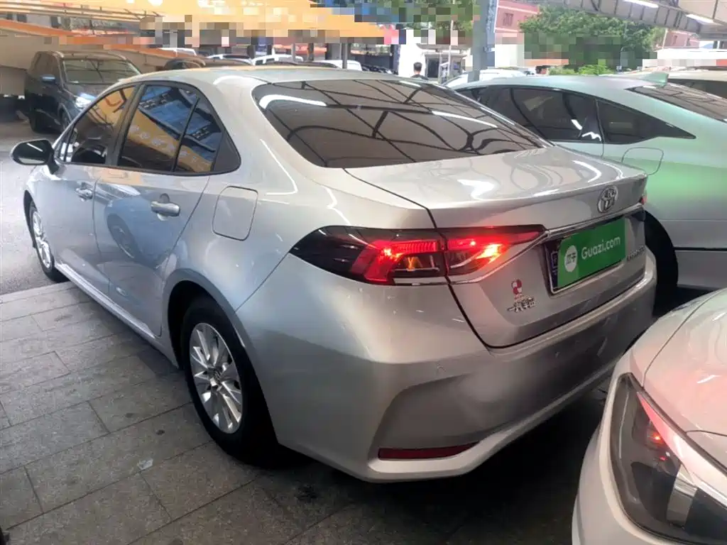 Toyota Corolla 2021 TNGA 1.5L CVT Elite Edition фото 5
