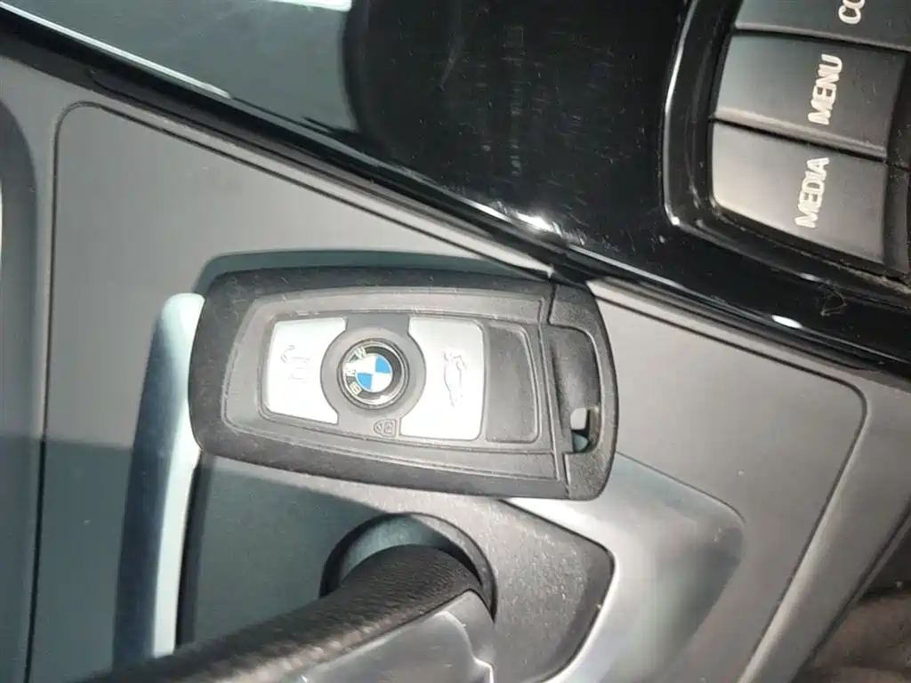 BMW 3 Series 2018 320Li Fashion Style фото 9