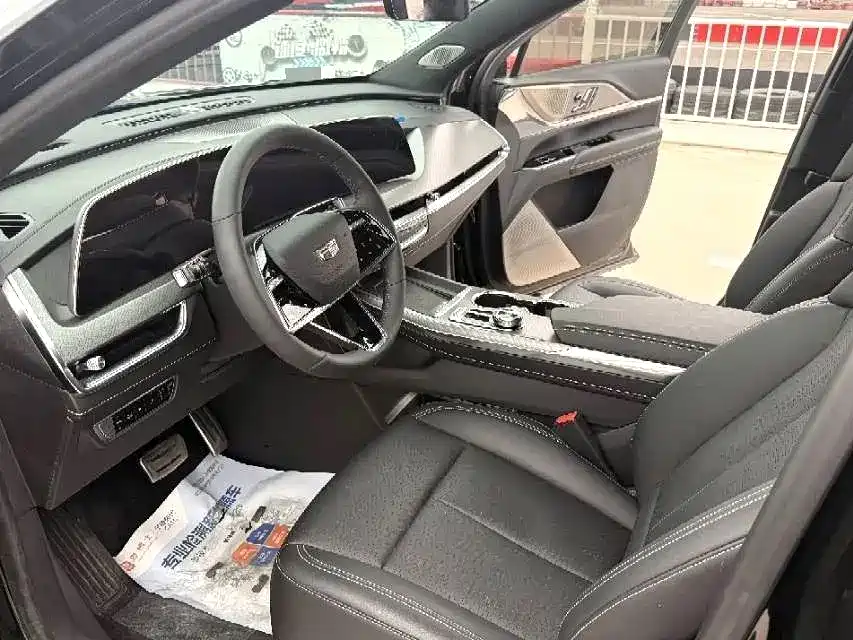 Cadillac XT5 2025 2025 2.0T Premium Model