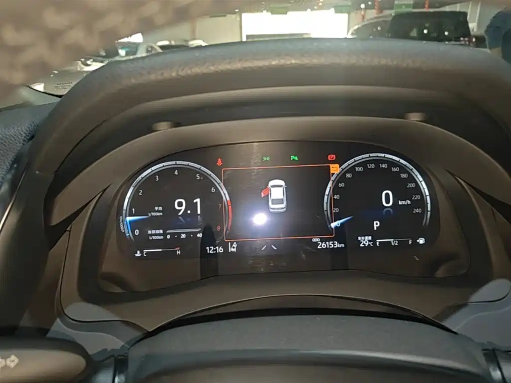 Toyota Camry 2021 2.5G Luxury Edition фото 12