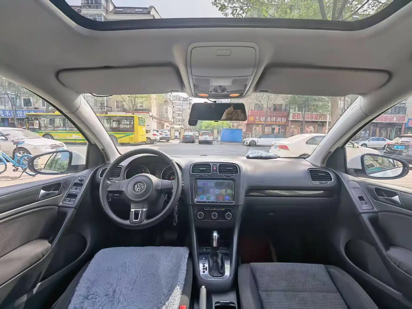 Volkswagen Golf 2012 1.6 Automatic Comfort Type фото 7