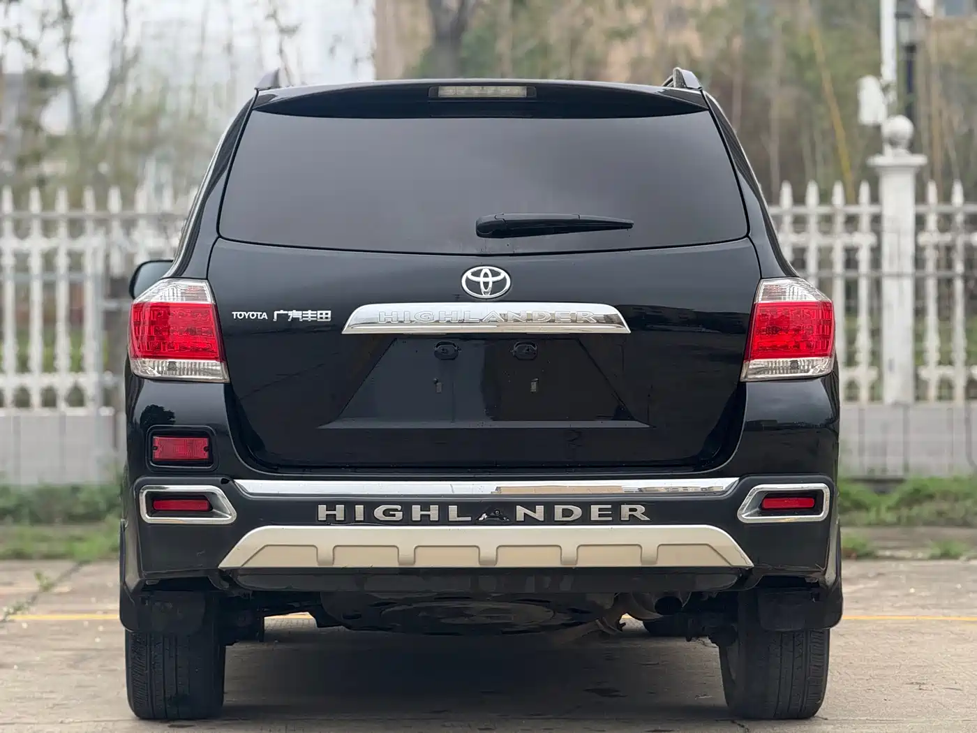 Toyota Highlander 2012 2.7L 2WD 5-seater Sport Edition фото 8