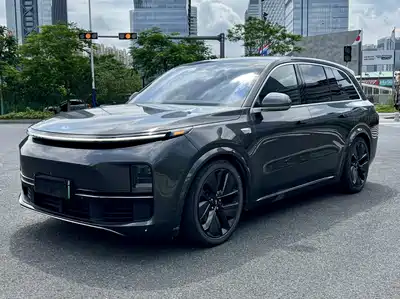 Li Auto L8