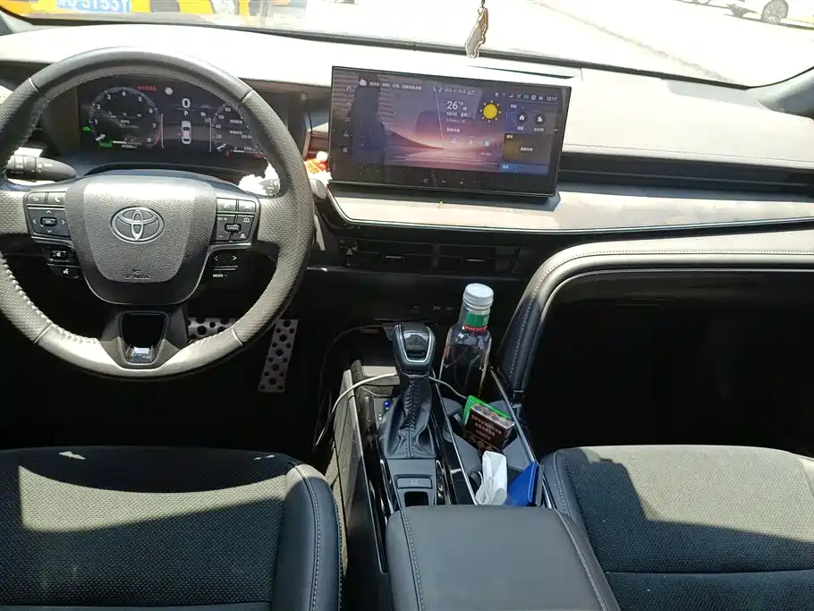Toyota Camry 2024 Model Dual Hybrid 2.0HXS Sport Plus Edition фото 12