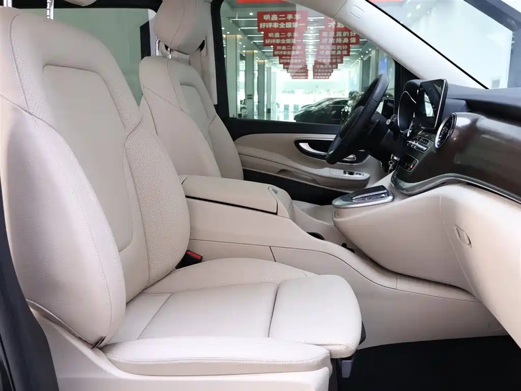 Mercedes-Benz V-Class 2022 V 260 Pilot Edition фото 20