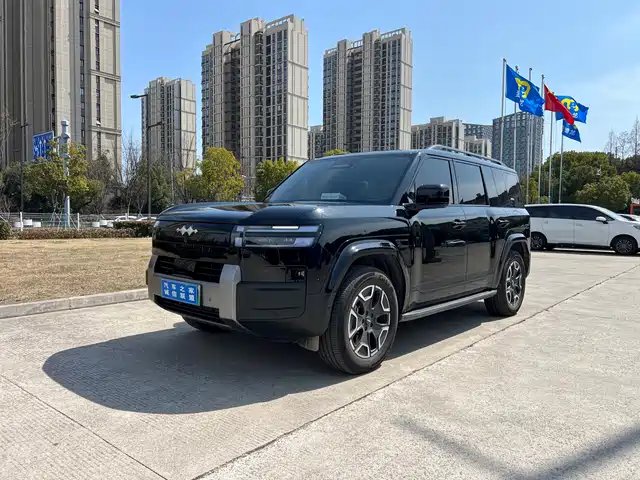 Fang Cheng Bao Titanium 7 2025 200KM Front-Wheel Drive Max Edition