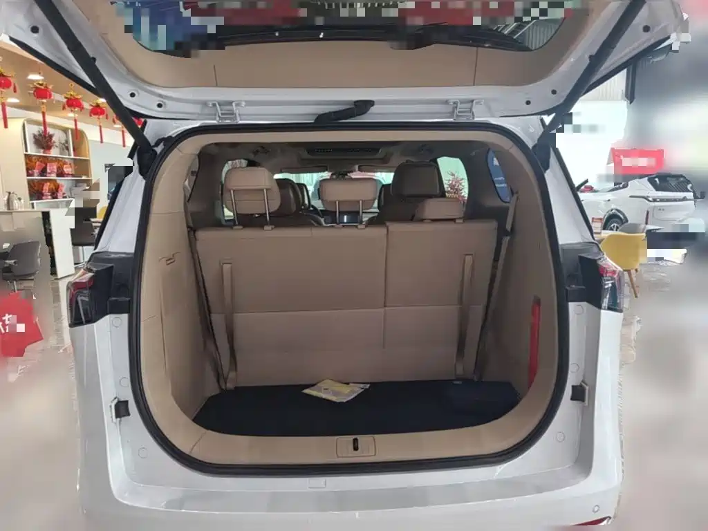 Buick GL8 New Energy 2025 2025 Land Honor Premium Edition 7-Seater