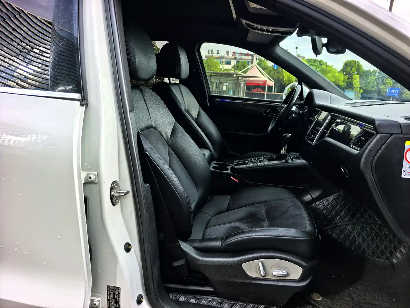 Porsche Macan 2017 Macan 2.0T фото 8