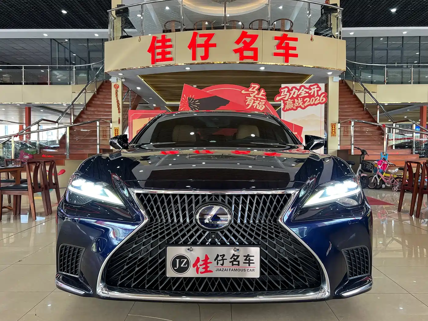 Lexus LS 2021 500h Luxury Edition фото 2