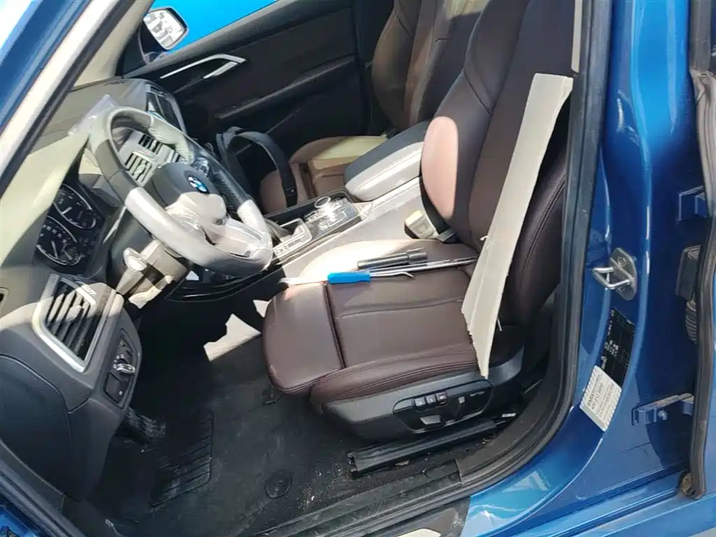 BMW 1 Series 2019 120i Leading M Sport Package фото 15