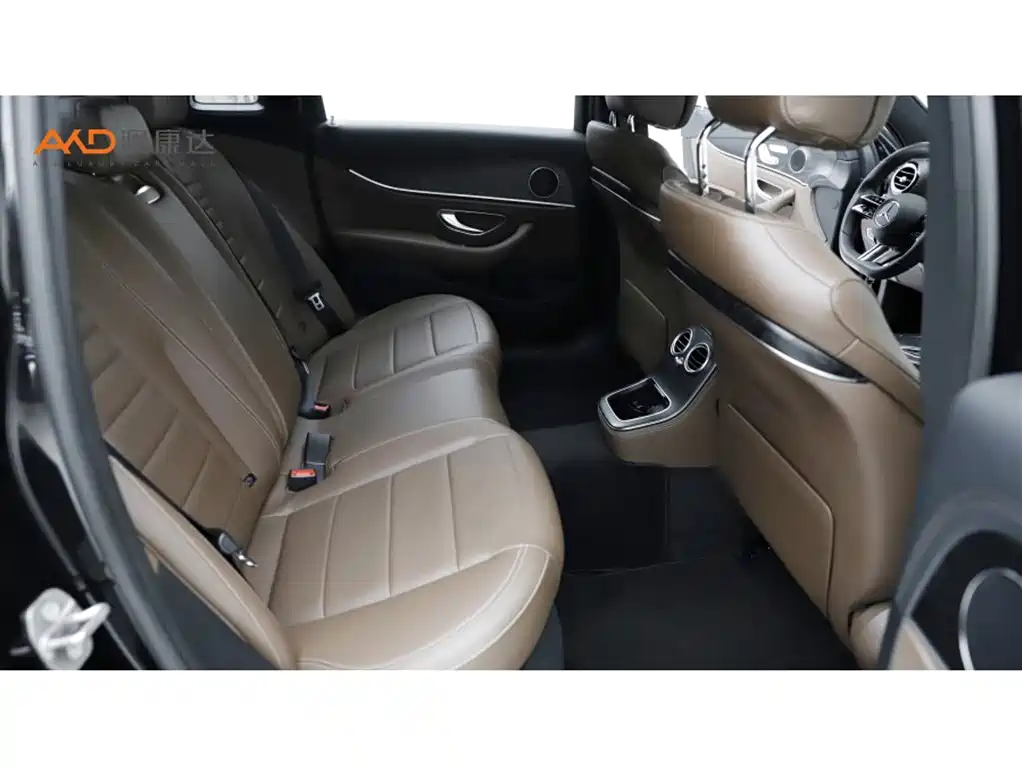 Mercedes-Benz E-Class New Energy 2022 E 350 e L Plug-in Hybrid Sports Sedan фото 8