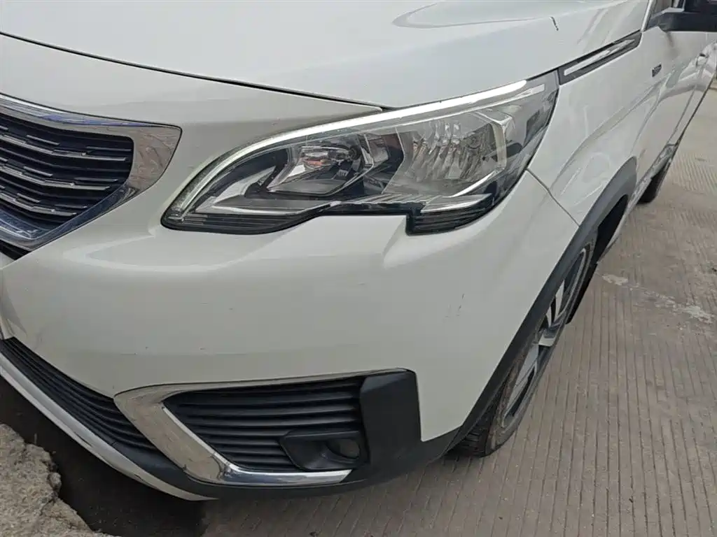 Peugeot 5008 2017 350THP 7-seat Elite Edition фото 24