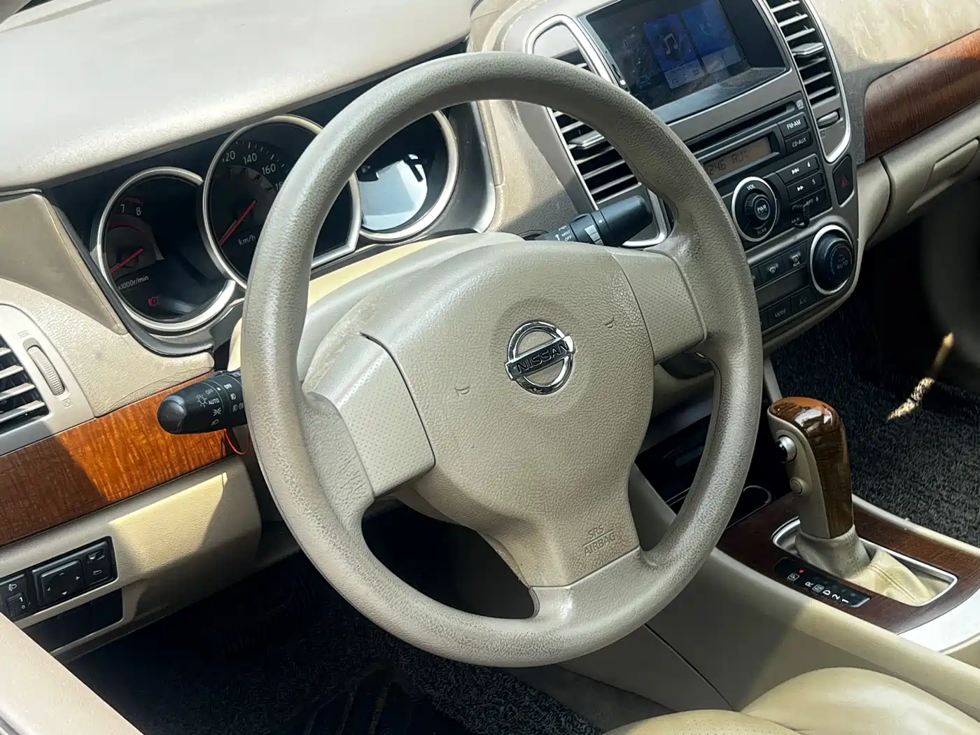 Nissan Sylphy 2010 2009 Model 1.6XL Automatic Luxury Sunroof Edition