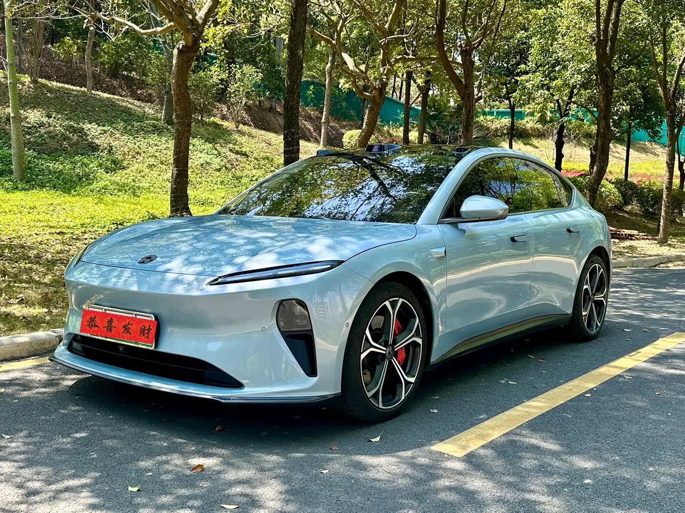 NIO NIO ET5