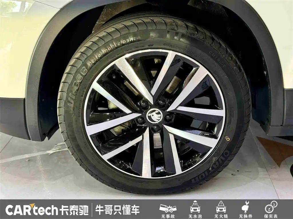 Škoda Kamiq 2021 1.5L Auto Comfort Edition фото 10