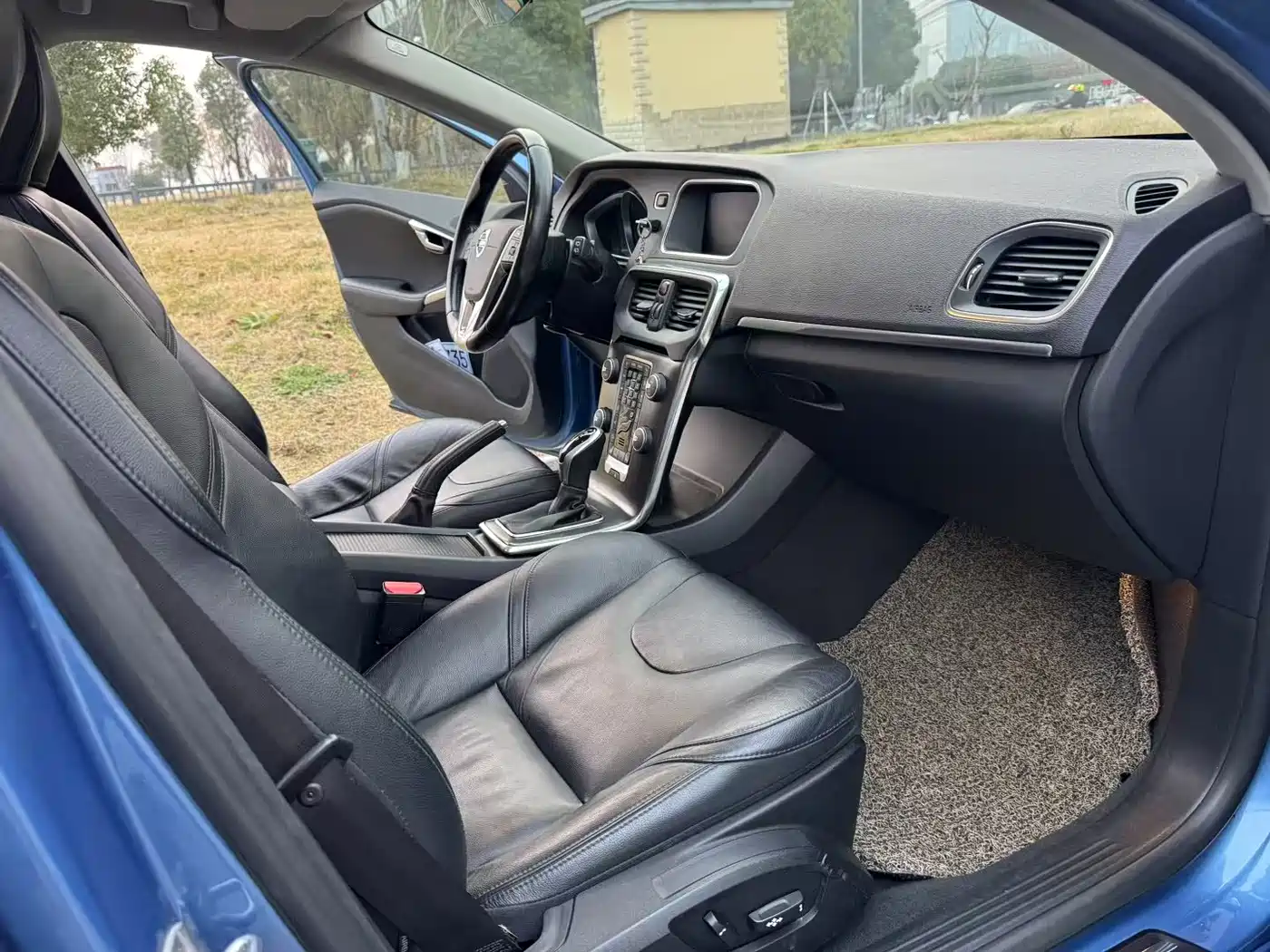 Volvo V40 2015 2015 1.6T Smart Elegance Edition