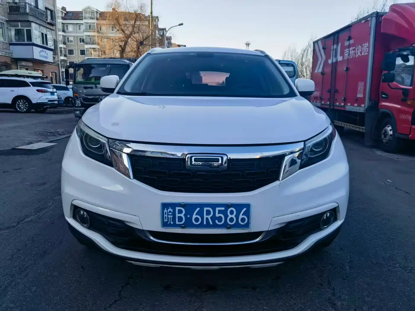 QOROS 5