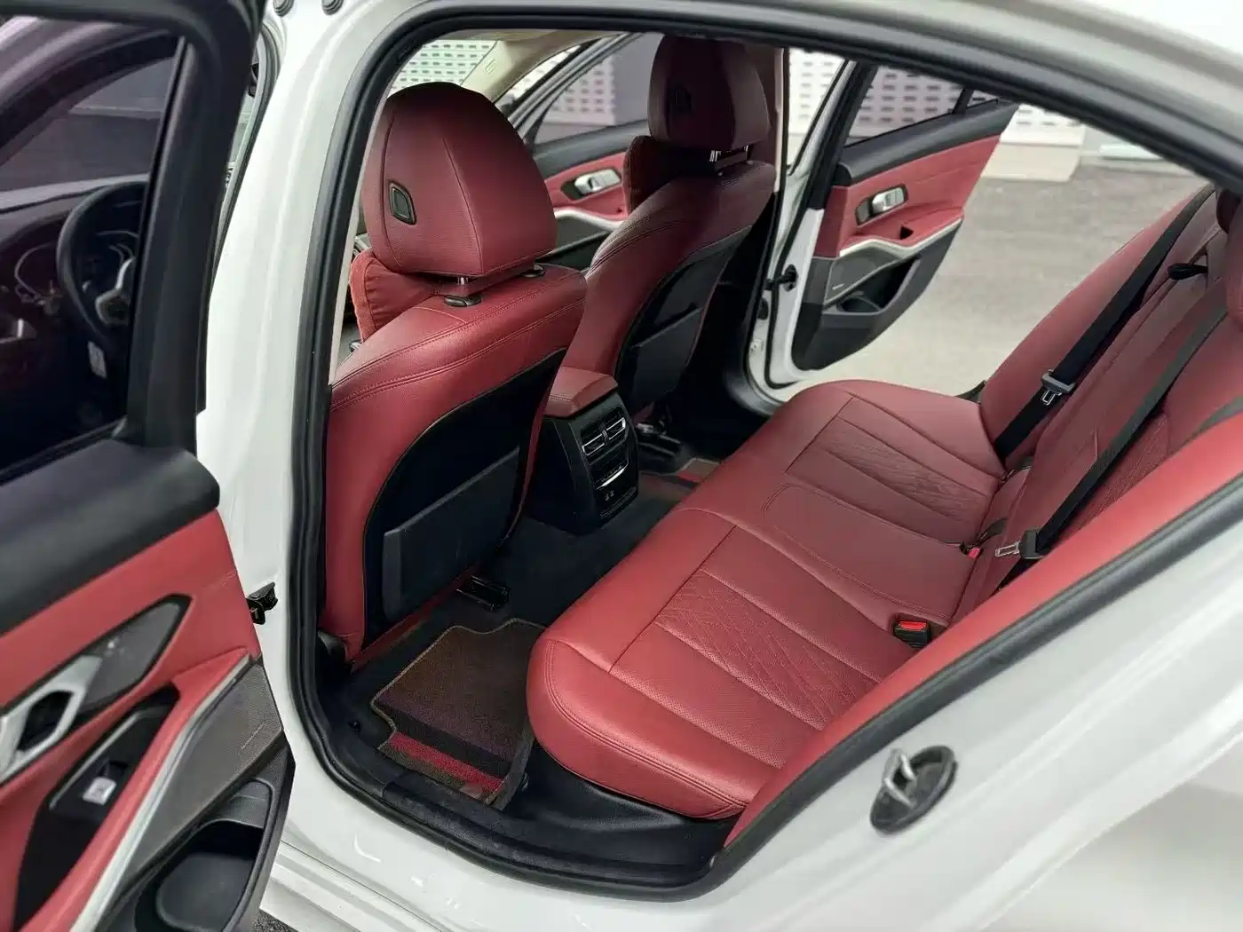 BMW 3 Series 2022 325Li M Sport Package фото 5