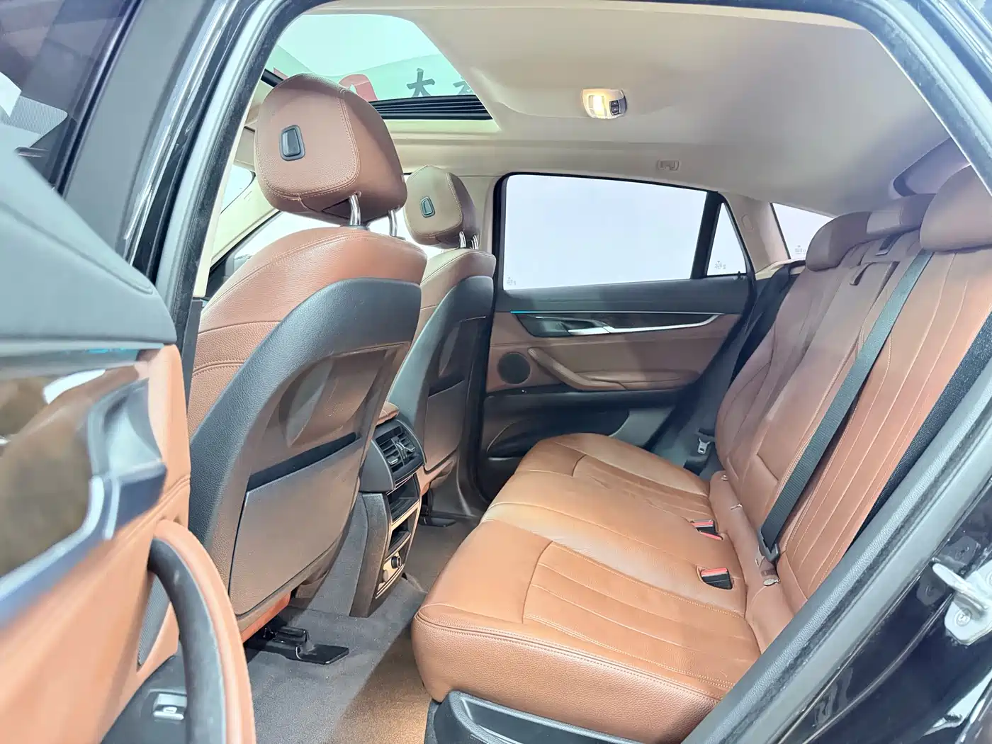 BMW X6 2015 xDrive28i фото 16