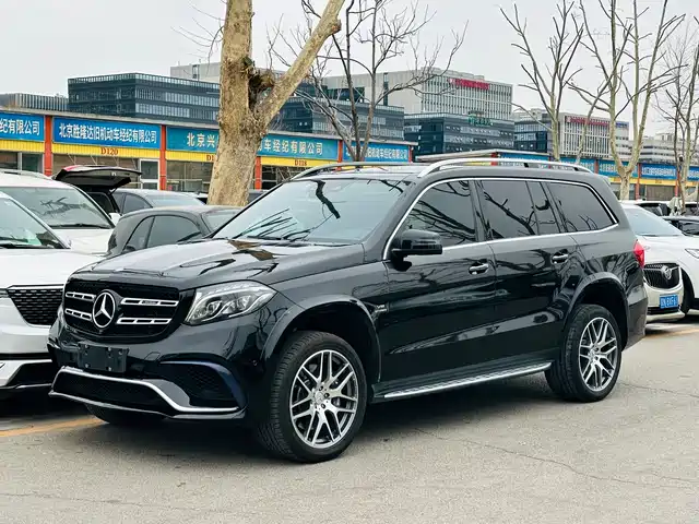 MERCEDES-BENZ GLS AMG