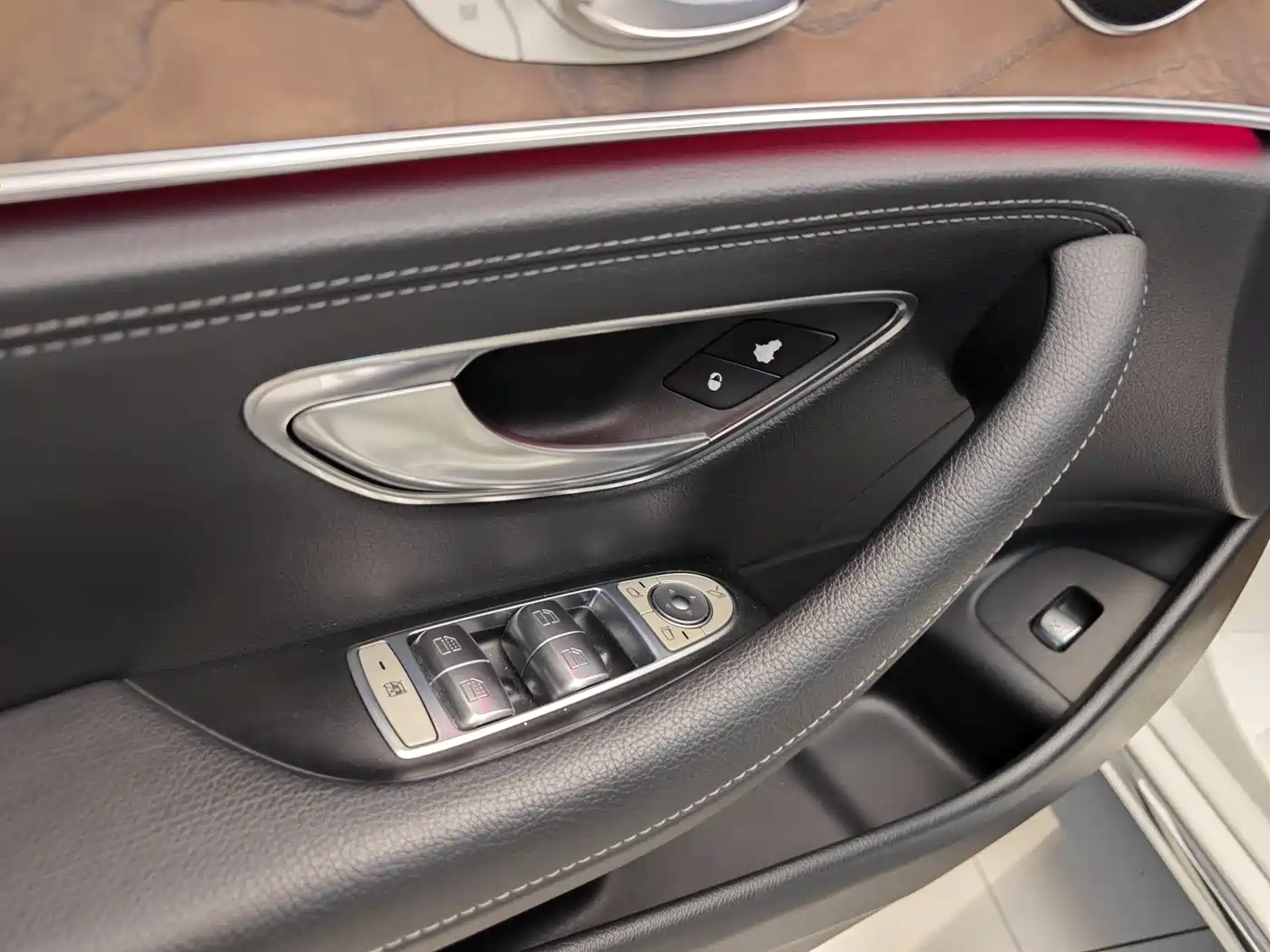 Mercedes-Benz E-Class 2016 E 300 L Fashion Type фото 9
