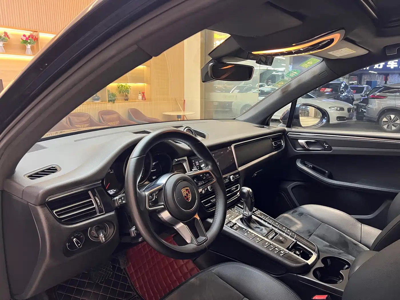 Porsche Macan 2018 Macan 2.0T фото 15