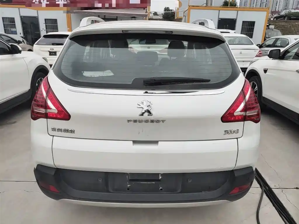 Peugeot 3008 2015 2.0L Automatic Classic Edition фото 6