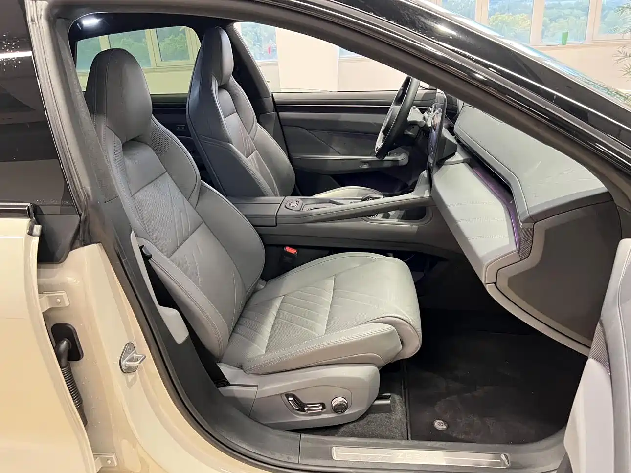 ZEEKR EXTREME KRYPTON 001