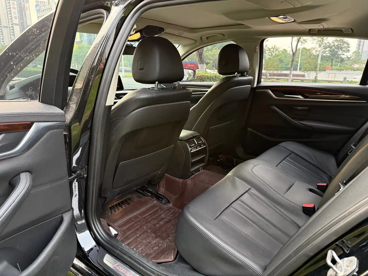 BMW 5 Series 2018 525Li Luxury Package фото 5